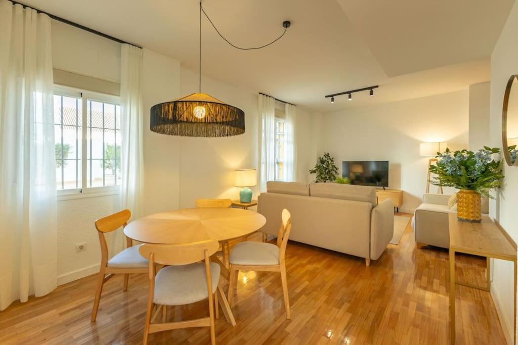 Triana Deluxe By Valcambre Apartament *